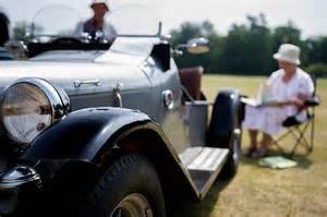 vintage-car-picnic-300x199 (2)